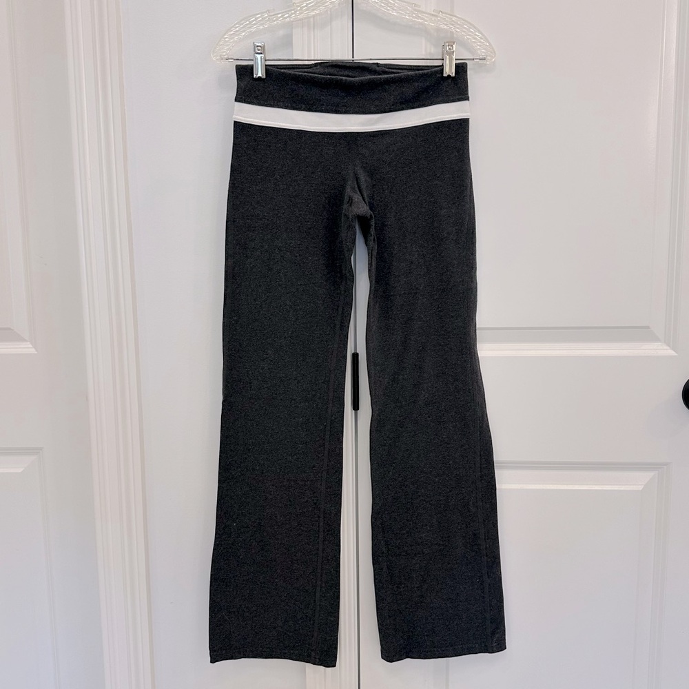 Gap active flare yoga pants gray and white petite small